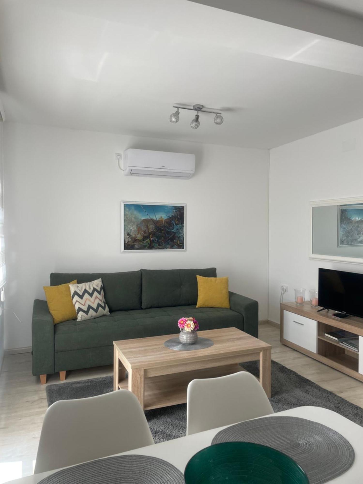 Apartman Sirena Требине Екстериор снимка