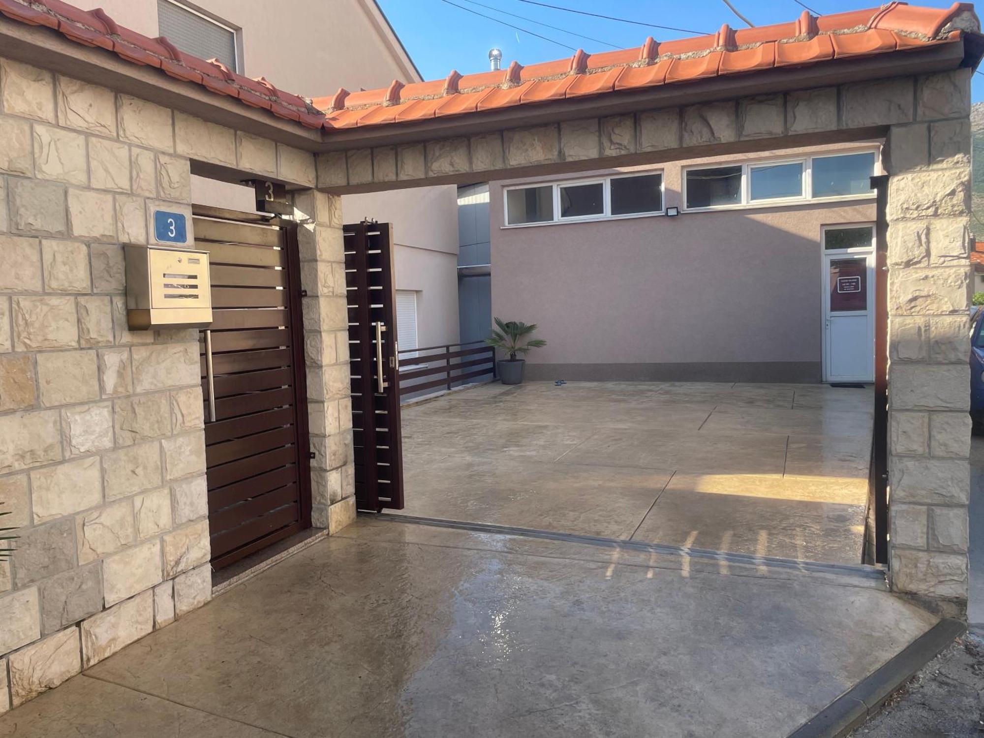 Apartman Sirena Требине Екстериор снимка