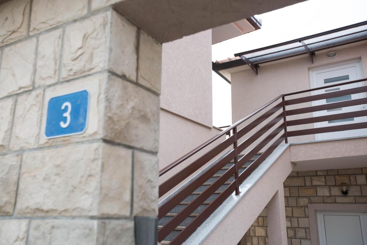 Apartman Sirena Требине Екстериор снимка